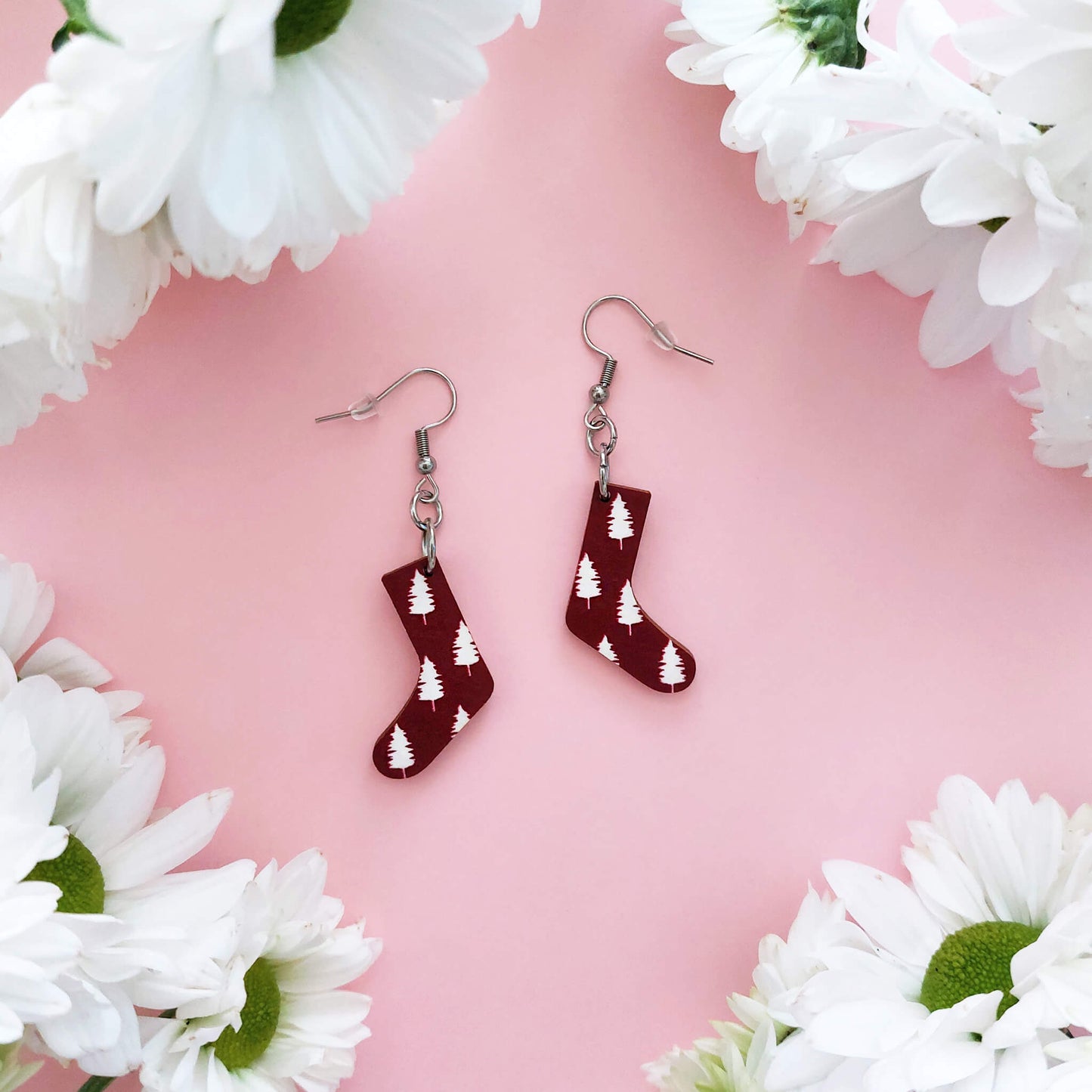 Villasukka kuusi korvakorut.